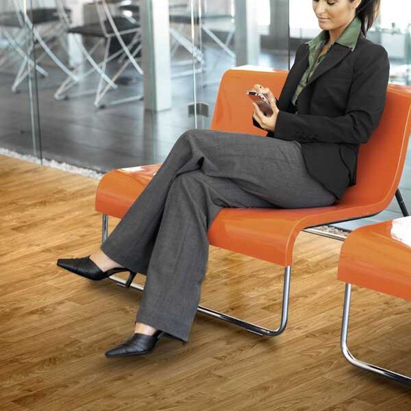 Honey-Oak-Vinyl-Flooring