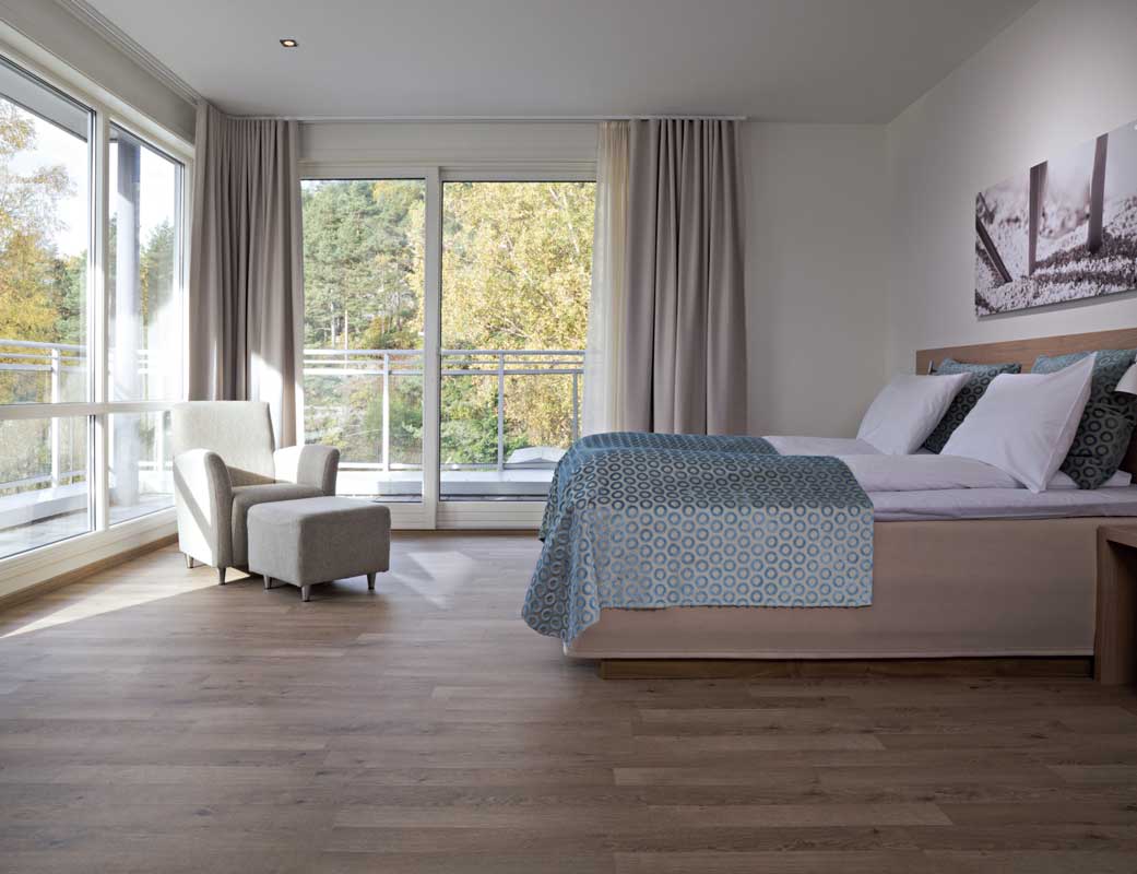 Original_Smoked-Oak-2-str_WD655522_RSH2.jpg Original Smoked Oak Laminate Floor - str_WD655522 - Image 1